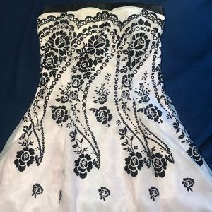 Strapless Morgan & Co. Dress